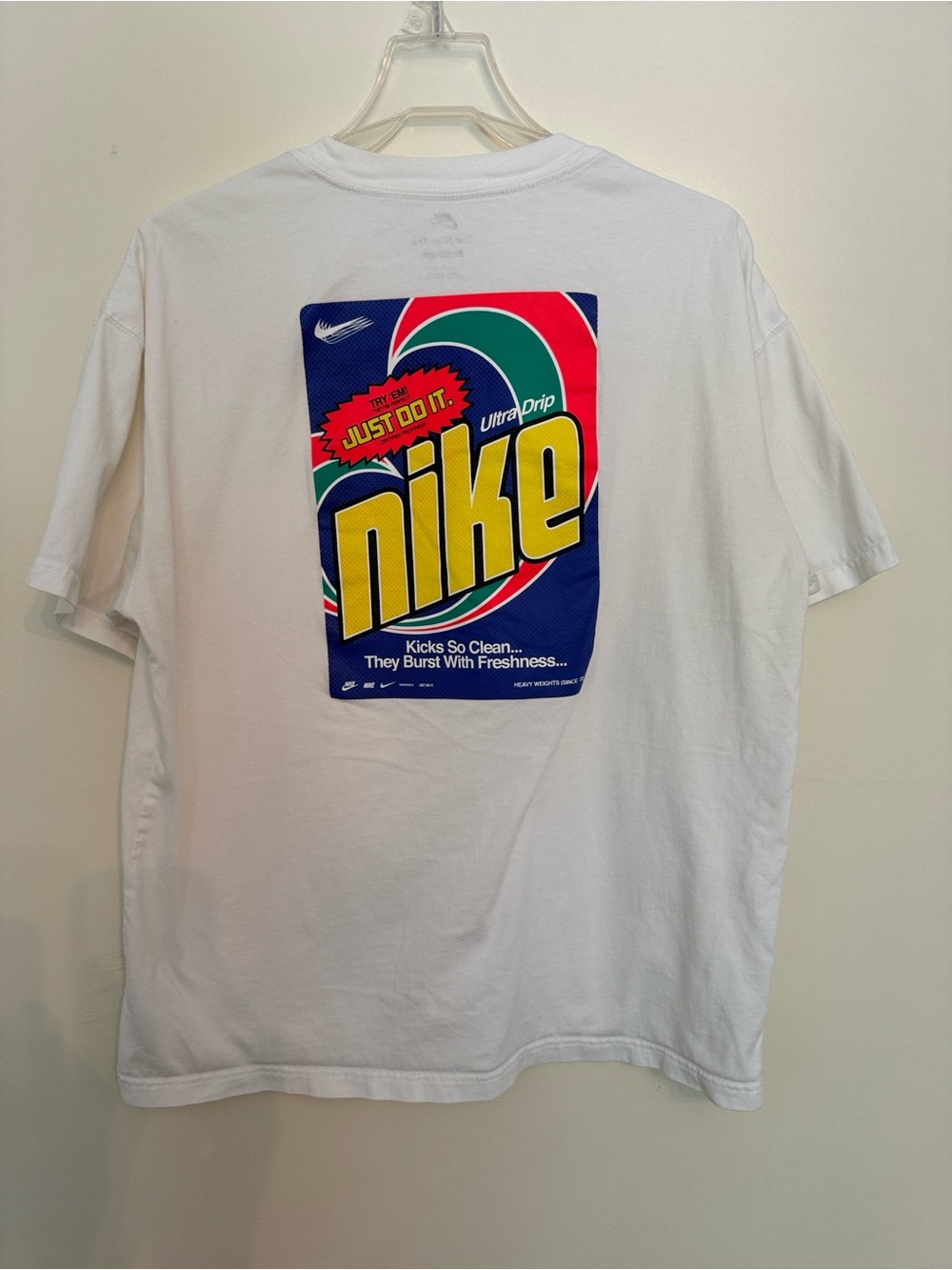 BUNDLE- Nike Graphic Tees - Picture 2 of 16